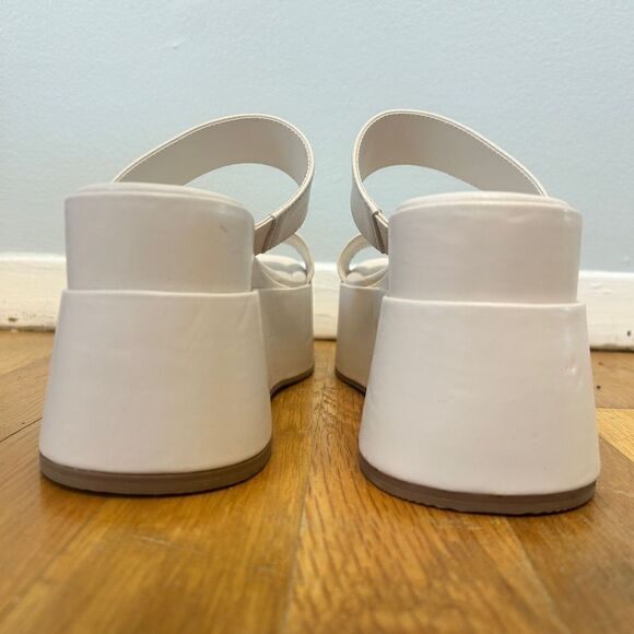 Chunky Sandals - Picture 3 of 3